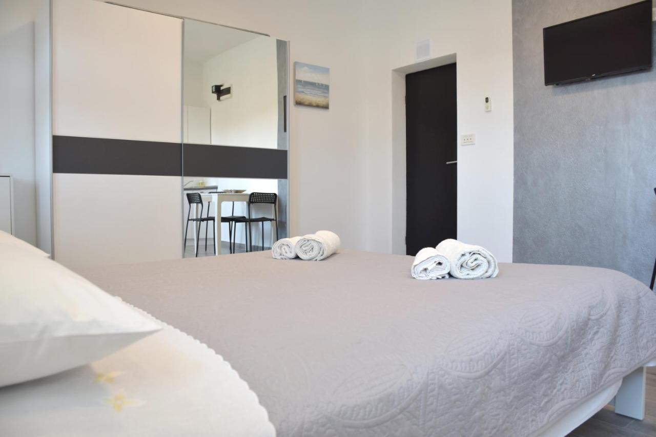 Studio apartman Gili Apartment Kastela Bagian luar foto